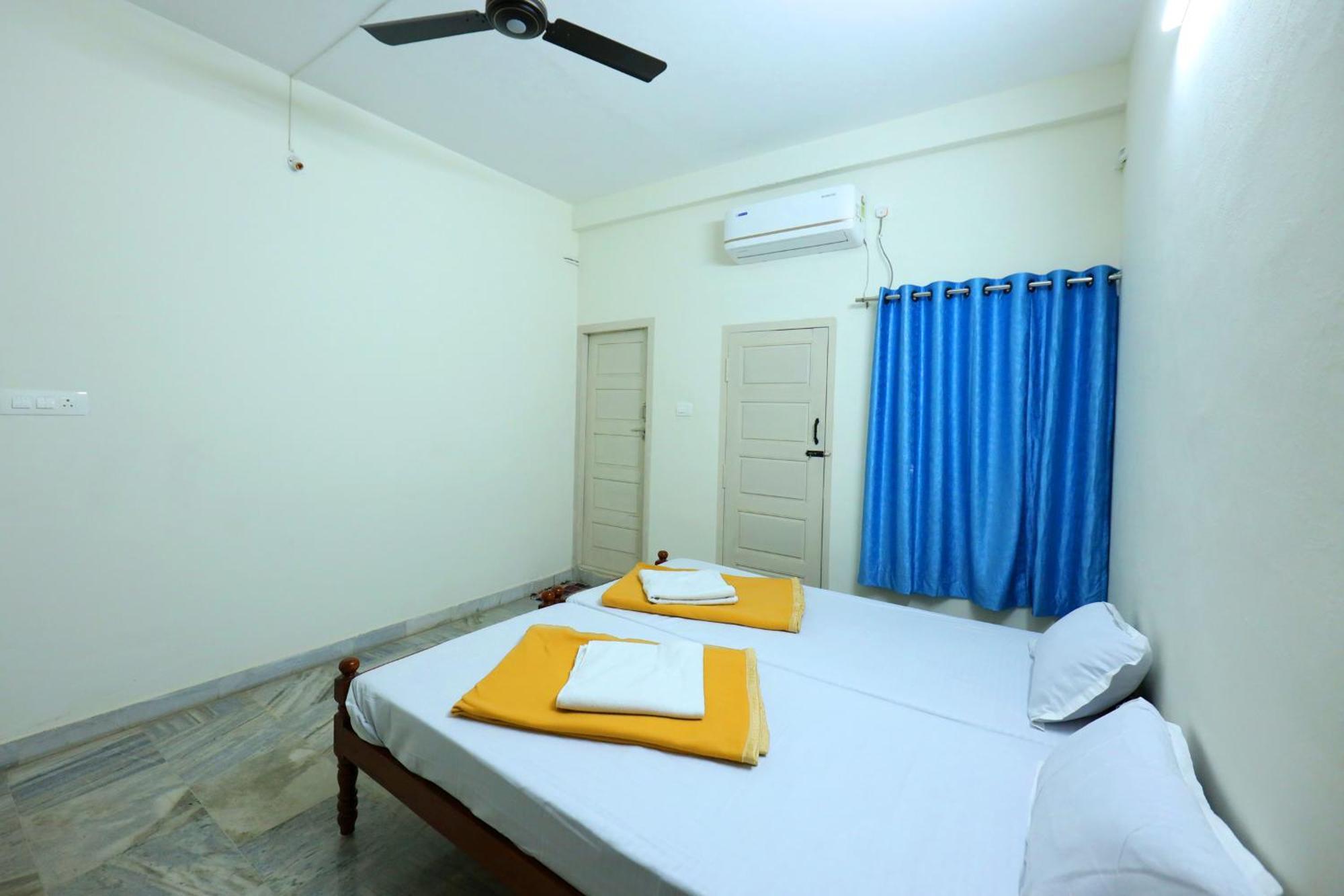 Hotel Temple View Residency Chottanikara Esterno foto