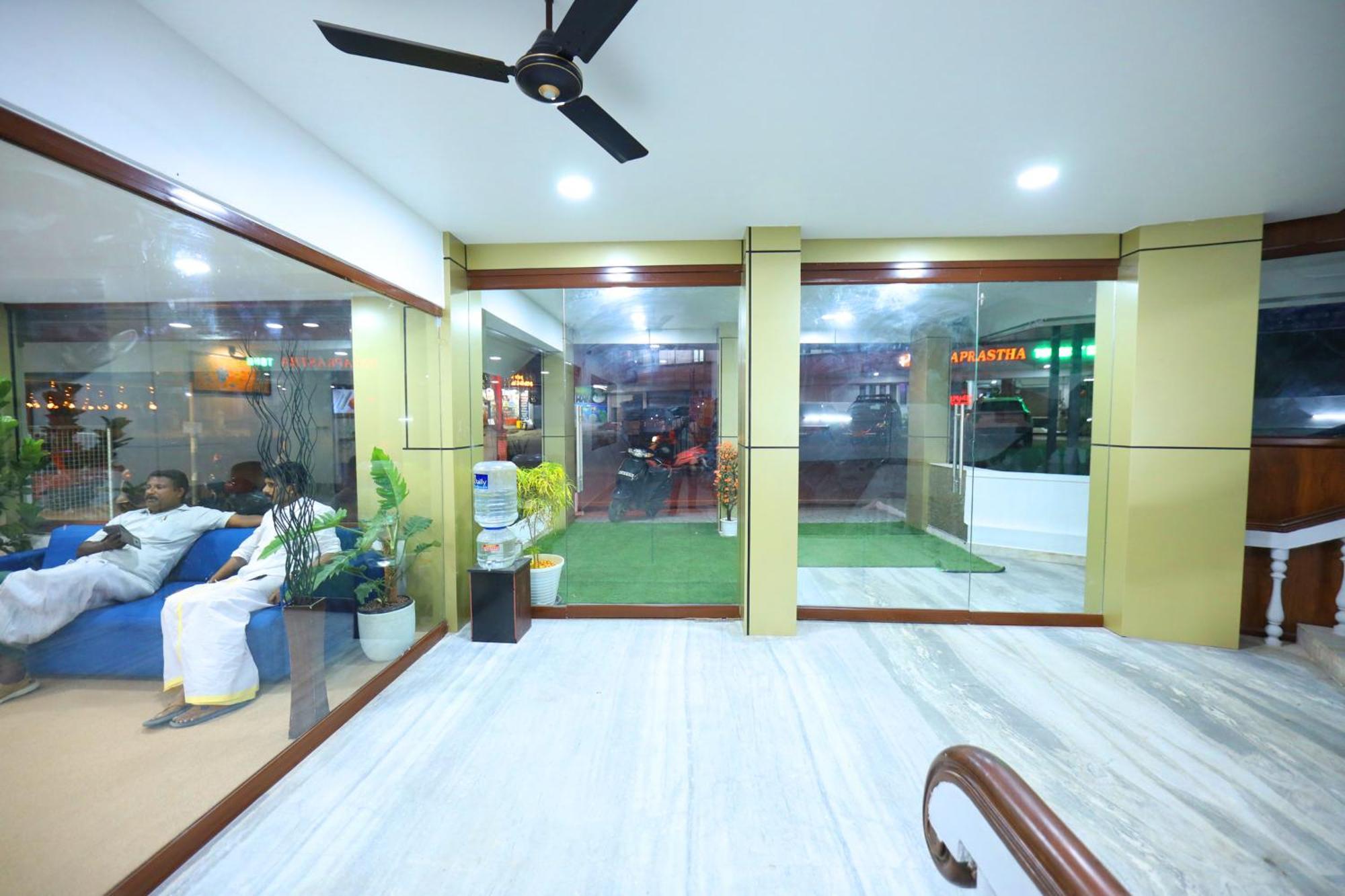 Hotel Temple View Residency Chottanikara Esterno foto