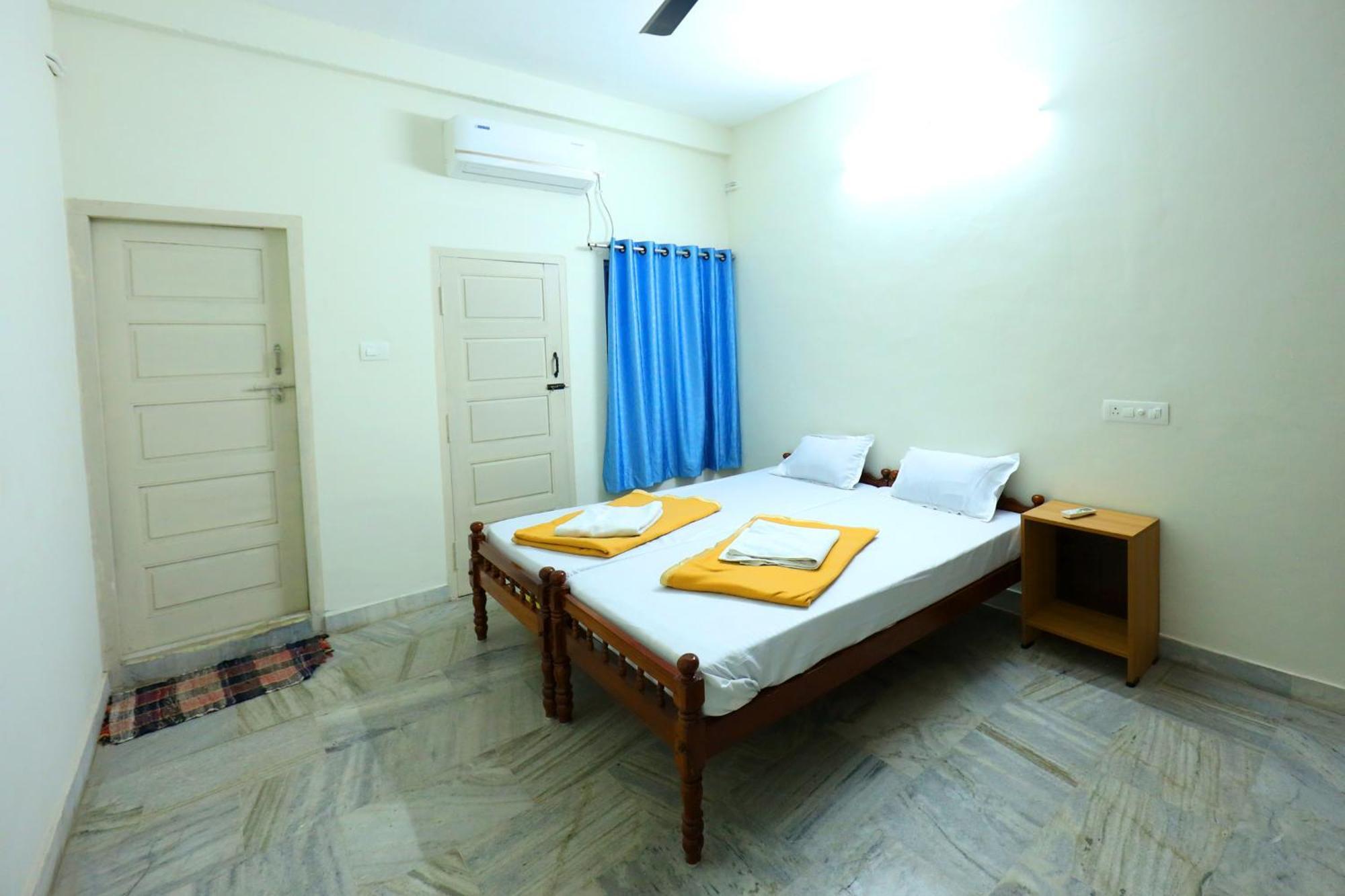 Hotel Temple View Residency Chottanikara Esterno foto